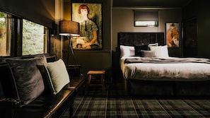 20 bedrooms, iron/ironing board, free WiFi, bed sheets