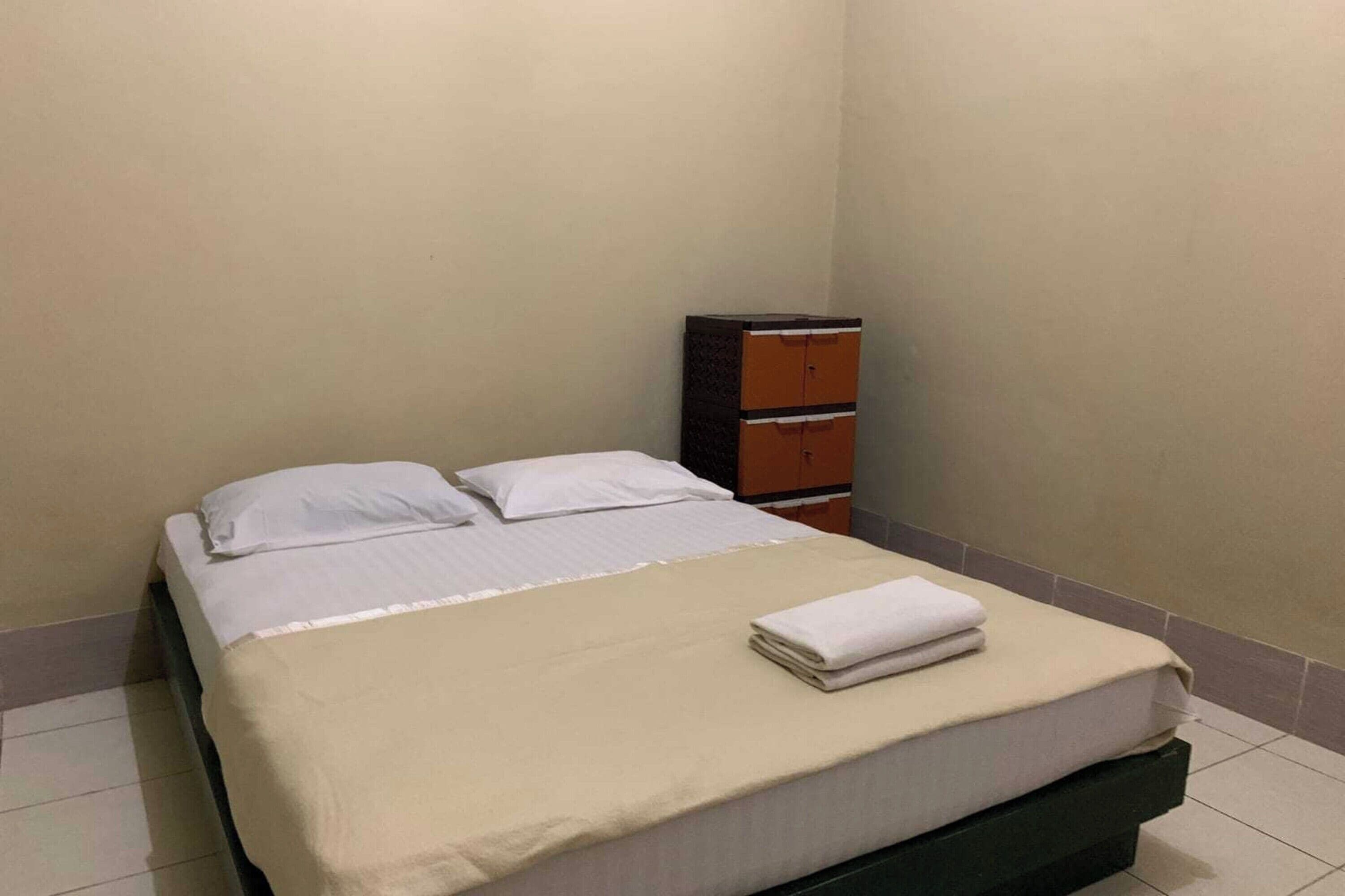 deluxe double room | desk, free wifi, bed sheets