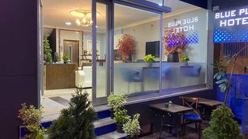 Bagian depan properti
