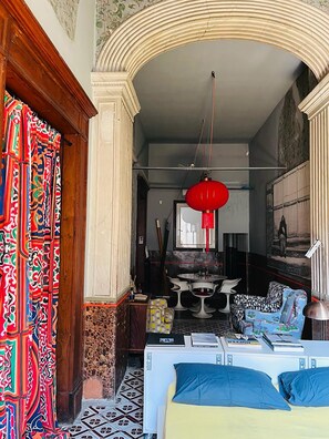 1 bedroom, WiFi, bed sheets - The Oriental Room (Napoli)