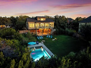 Exterior - Best Sunset in TX ~Luxury Getaway~ Heated Jacuzzi (Leander)