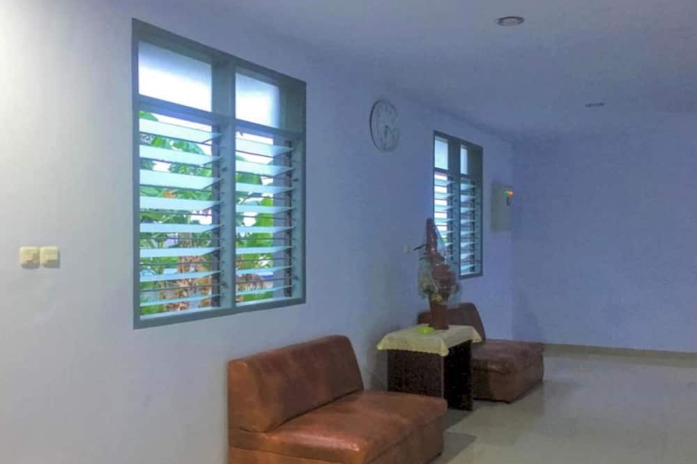OYO 93169 Bnb Homestay
