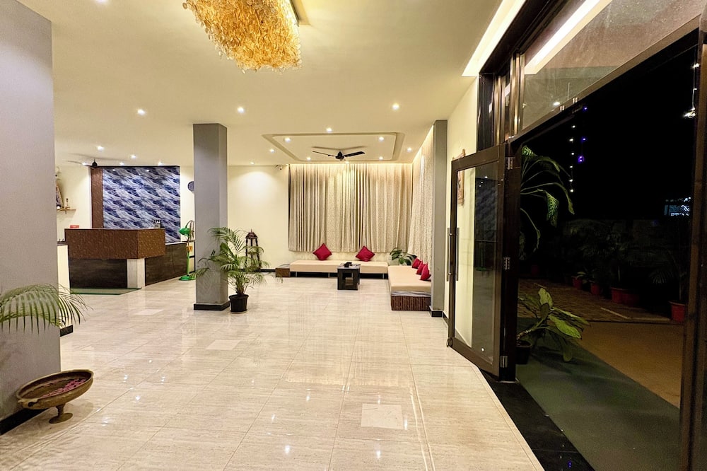 Hotel 7Seas by Solara Hospitality