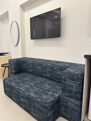 Smart TV - Gemmayzeh House Navy (Bayrut)