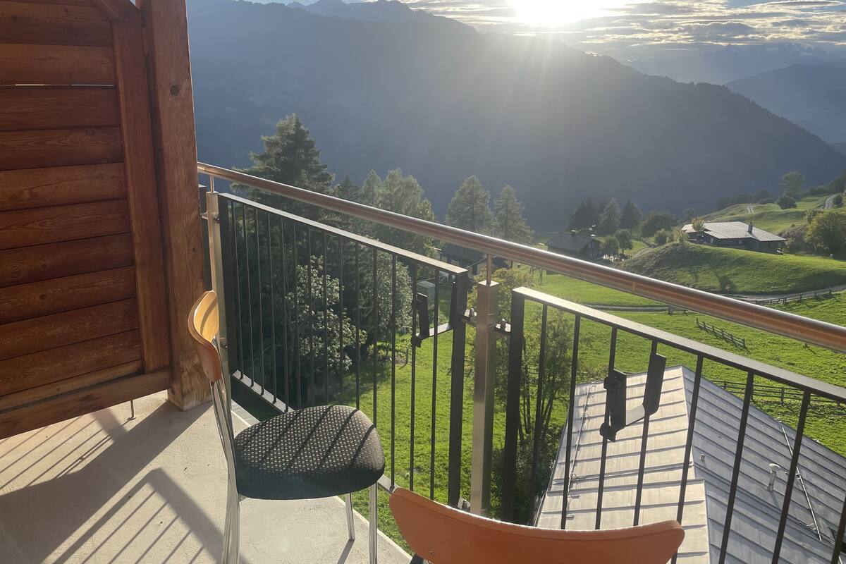 Habitación doble Confort | Cunas, camas extra, wifi gratis y ropa de cama