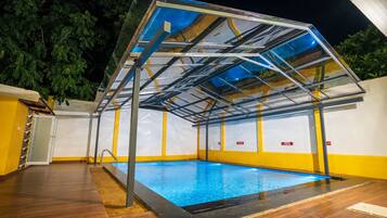 Alberca al aire libre