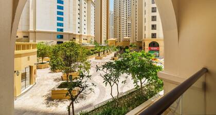 Stylish apartment on the beach near metro & Mall