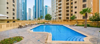 Stylish apartment on the beach near metro & Mall
