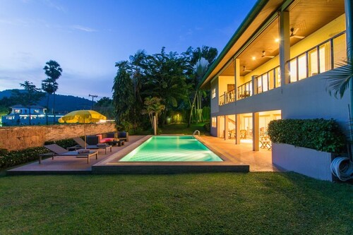 Viola Pool Villa Elegant Elegant Villa In Paradise