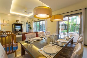 Dining - Emerald Pool Villa, Lush Villa On A Sunny Island (Rawai)