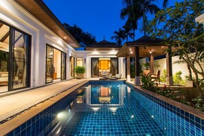 Pool - Tulip Pool Villa Luxurious Villa Escape Awaits (Nai Harn)