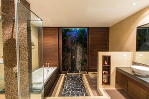 Combined shower/bathtub, hair dryer, bidet - Tulip Pool Villa Luxurious Villa Escape Awaits (Nai Harn)
