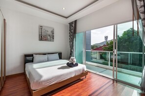 3 bedrooms, iron/ironing board, WiFi, bed sheets - Trixie Town House 3 With Private Pool (Rawai)