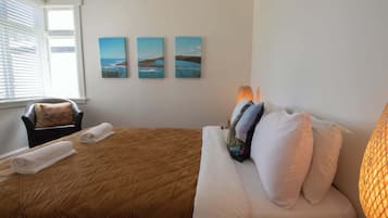 3 bedrooms, WiFi, bed sheets