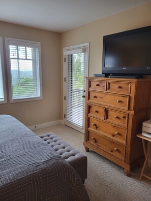 2 bedrooms, iron/ironing board, WiFi, bed sheets - Echota Banner Elk Great June Rates Hiking Zipline Wineries Breweries All closeby (Banner Elk)