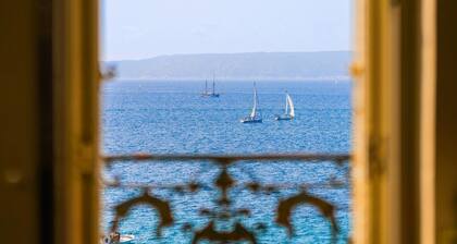 Magnifique Appartement sur la Célèbre Corniche Kennedy Face à la mer