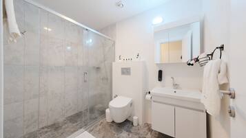 Deluxe-Zimmer | Badezimmer