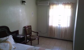 In-room dining - Reduit Orchard 1 Bedroom Apt b (Gros Islet)