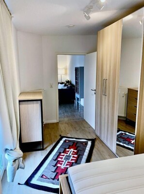 1 bedroom, desk, iron/ironing board, free WiFi