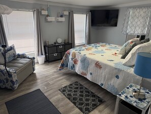 2 bedrooms, iron/ironing board, WiFi, bed sheets - Cocoa, Beach house- 2 (Cocoa)