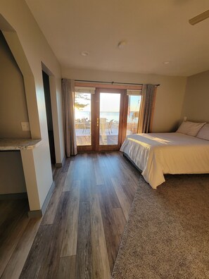 2 bedrooms, desk, iron/ironing board, travel crib - Lake Huron Beachfront Home~Mackinac Island Views! (st. ignace)
