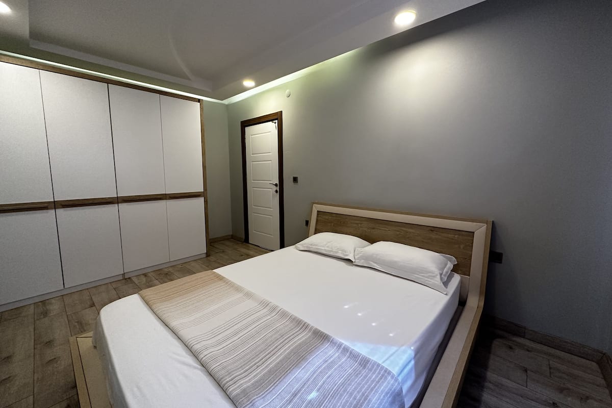 Comfort Apartment, City View | 1 bedroom, memory foam beds, desk, laptop workspace