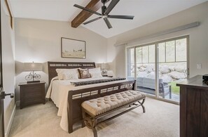 3 habitaciones, escritorio, tabla de planchar con plancha y wifi gratis 