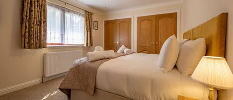 3 dormitorios, tabla de planchar con plancha, wifi y ropa de cama