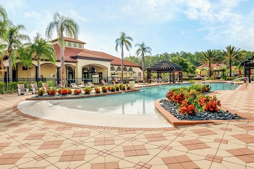Upstay: Ultimate Orlando Retreat w Pool & Hot Tub