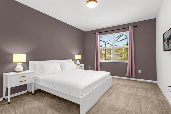 8 habitaciones, tabla de planchar con plancha, wifi y ropa de cama 