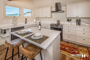 Fridge, microwave, oven, stovetop - Deluxe Ski In/Out Chalet|Walk to Mountain Village|Private Hot Tub (Big Sky)