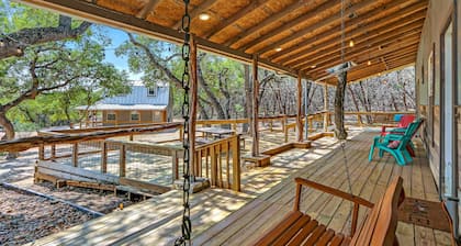 Bulverde Cottage at Moonlight Getaway