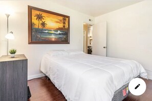 2 chambres, fer et planche à repasser, accès au Wi-Fi (inclus)