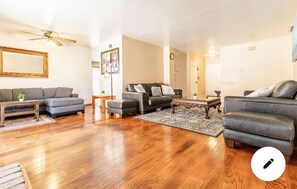 Smart TV, fireplace, books - MAGIQ Manor- Private 2 Bedrooms, 1 Bath. No Shared Spaces w Private Yard  (Spring Valley)