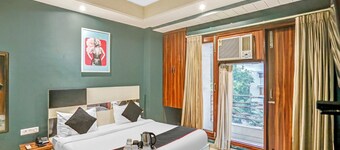 Qotel Hotel Church House Rohini Sector15