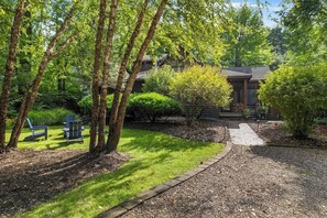 Terrace/patio - Modern Lakehouse Oasis with Pool & Fire Pit (Union Pier)