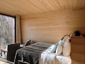 Luxury Cabin | Premium bedding, pillowtop beds, in-room safe, free WiFi - Château de Villars (La Chapelle-Villars)