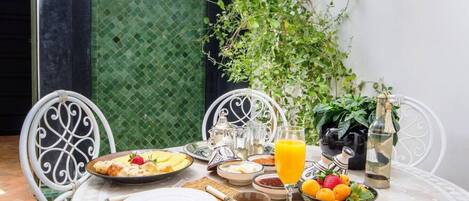 Servei de restauració a l'aire lliure