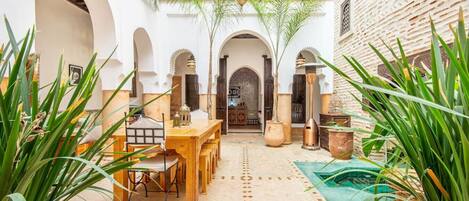 Restauration extérieure