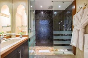 Hair dryer - Riad Princesses des Sables-Jaccuzzi-Breakfast (Marrakesh)