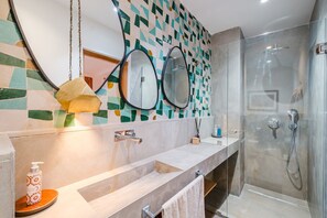 Hair dryer - Riad Private Pool and Breakfast Heart of Medina (Marrakech)