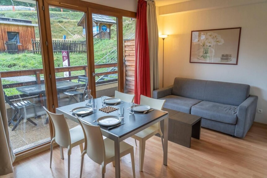 À 200m Des Pistes De Ski, éTage -1, Piscine, Balcon, Télévision, Casier à Ski, 24m², Les Orres - Crévoux