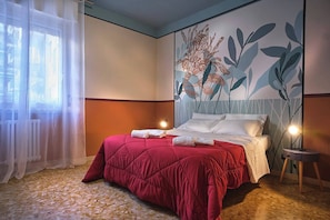 2 bedrooms, iron/ironing board, free WiFi, bed sheets