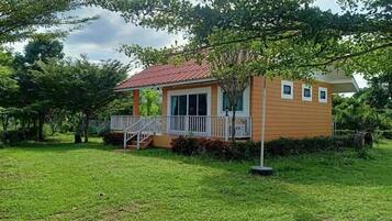 Basic Villa | Front of property