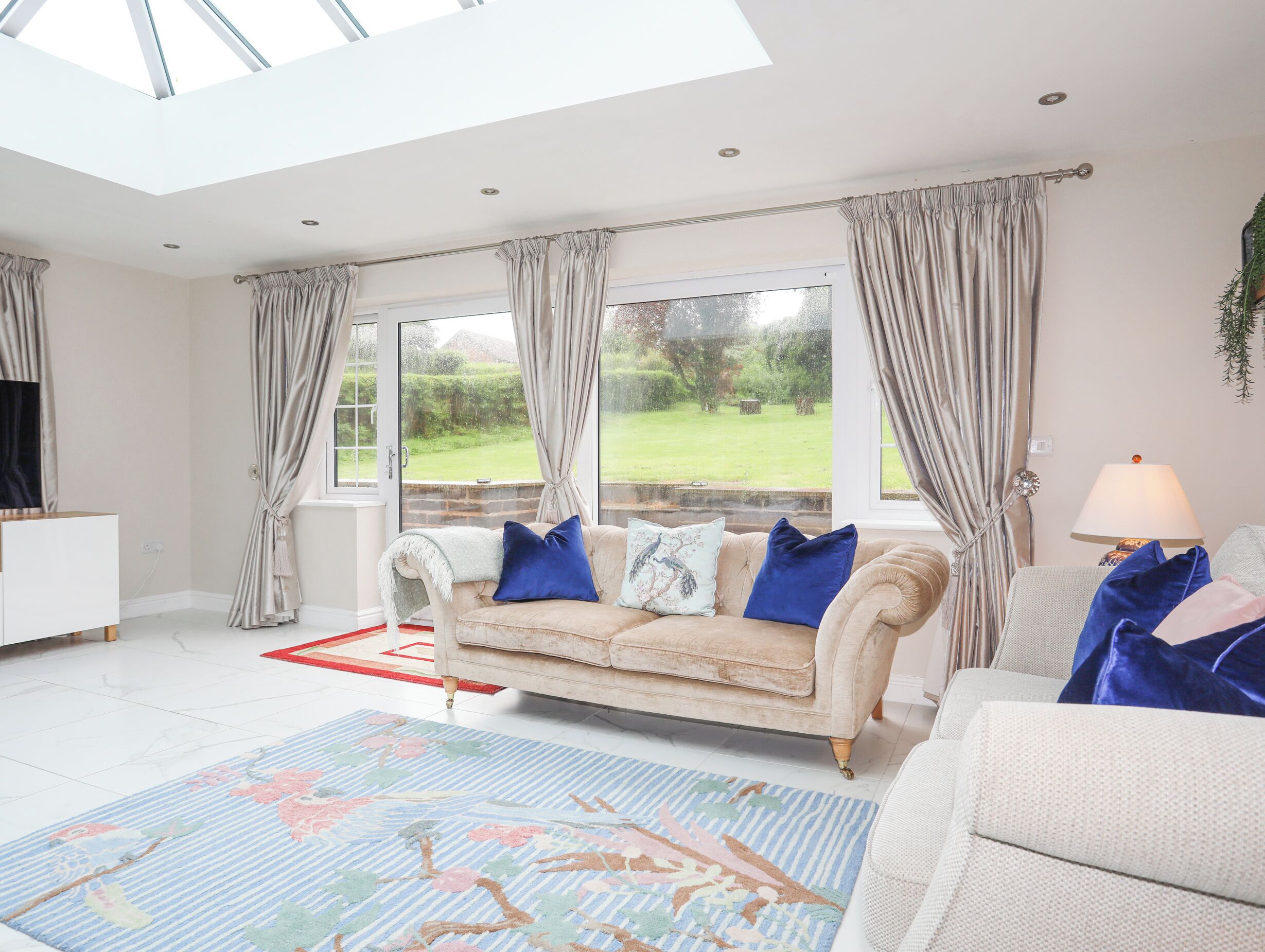 Pine Lodge, Pet Friendly, With Hot Tub In Colwyn Bay - Colwyn Bay