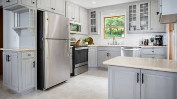 Fridge, microwave, oven, dishwasher