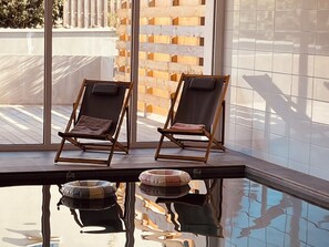 Indoor pool, a heated pool - Ground floor holiday apartment for 4 people (Saint-Pierre-Quiberon)