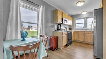 Microwave, oven, stovetop, dishwasher