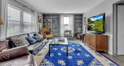 3 bedrooms Cape Cod at an award wining vineyard -
Sparkling Ponds Winery