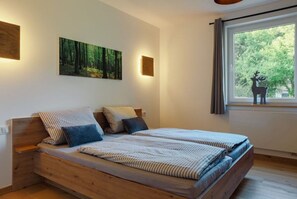 2 Schlafzimmer, Bügeleisen/Bügelbrett, Reisekinderbett, kostenloses WLAN